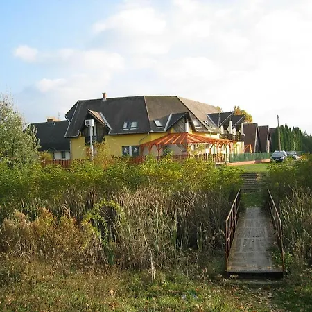 Guest house Abadszaloki Vitorlas Vendeghaz
