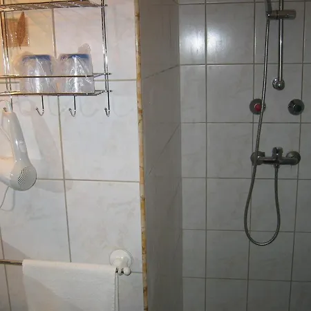 Abádszalóki Vitorlás Pensión Abádszalók