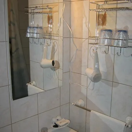 Pensión Abádszalóki Vitorlás Abádszalók